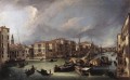 Der Canal Grande mit der Rialto Brücke im Hintergrund Canaletto Venedig